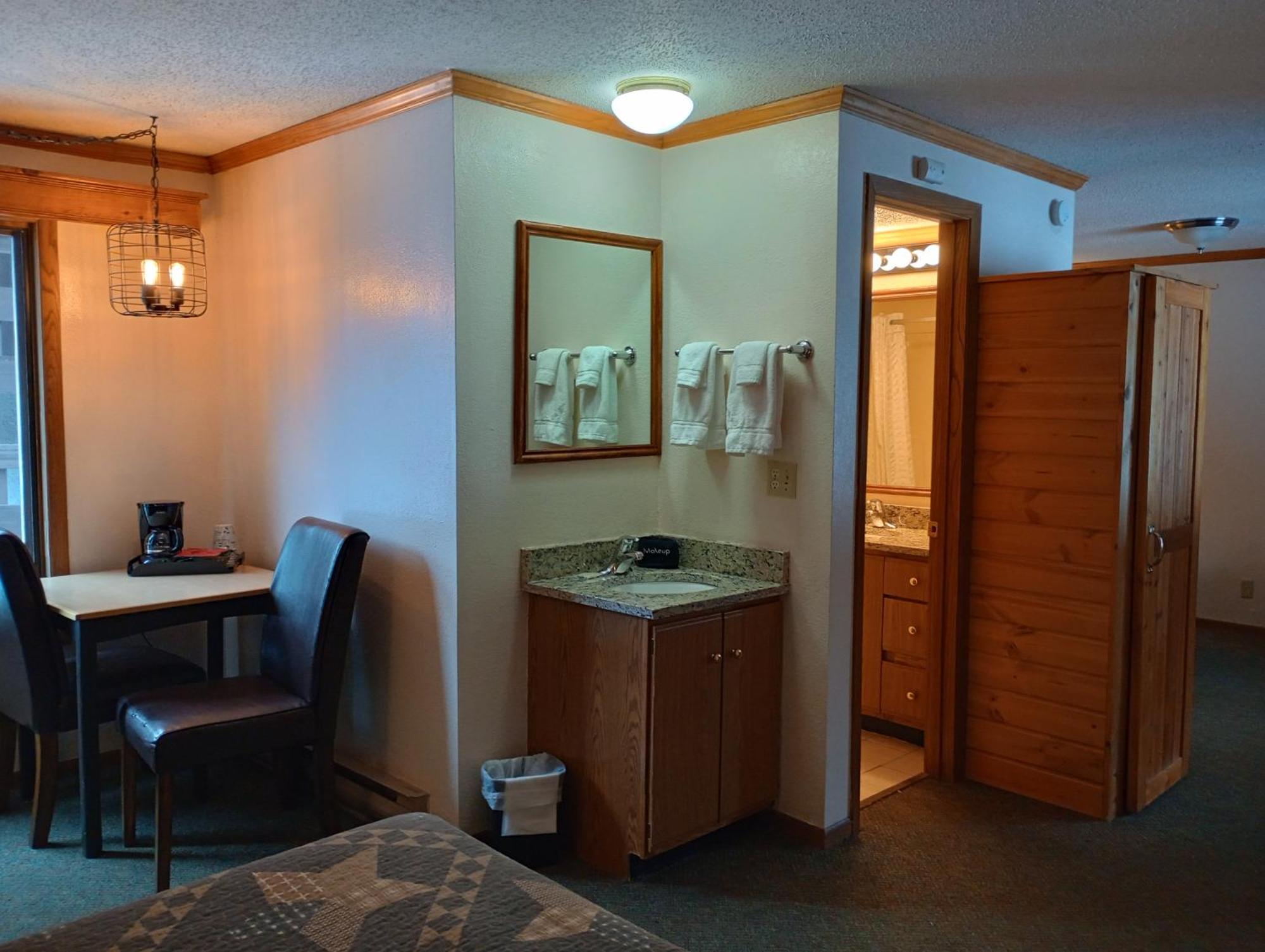 Hotel Centerstone Lake-aire