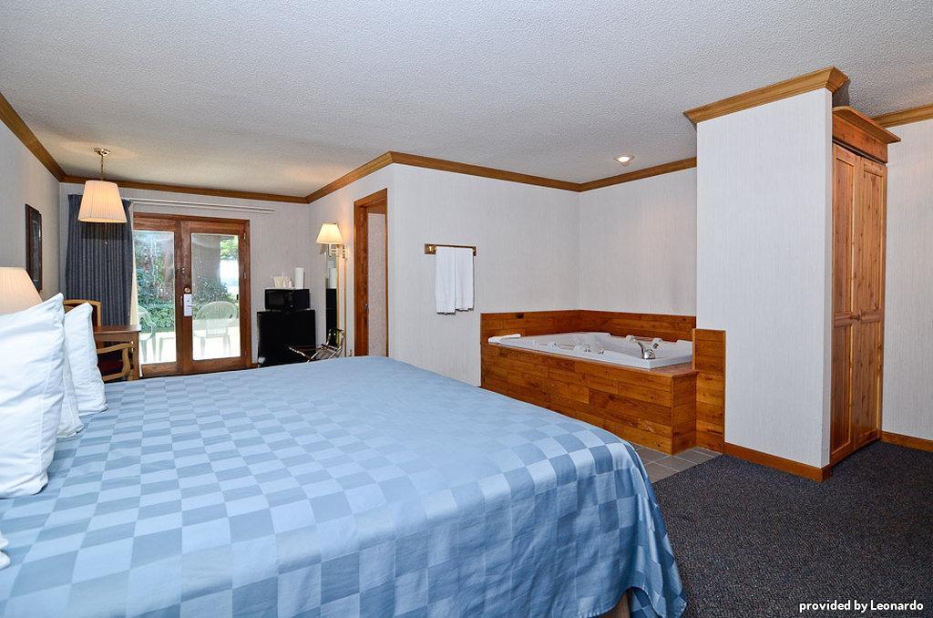 Hotel Centerstone Lake-aire 2*