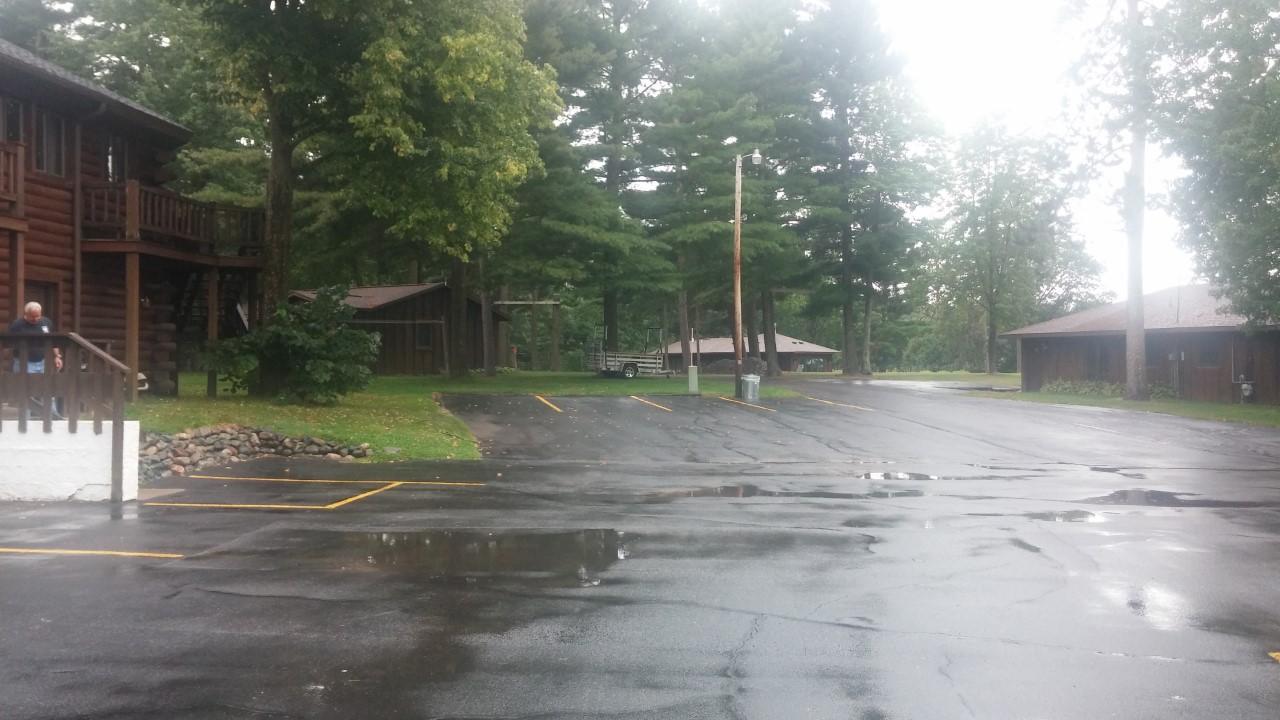 Centerstone Lake-aire Hotel